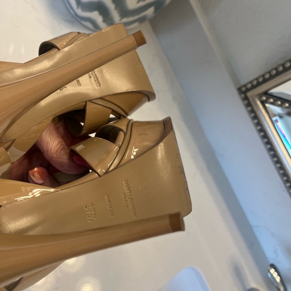 Yves Saint Laurent Patent, beige heels, size 37 1/2. Gently used. - Picture 6 of 8